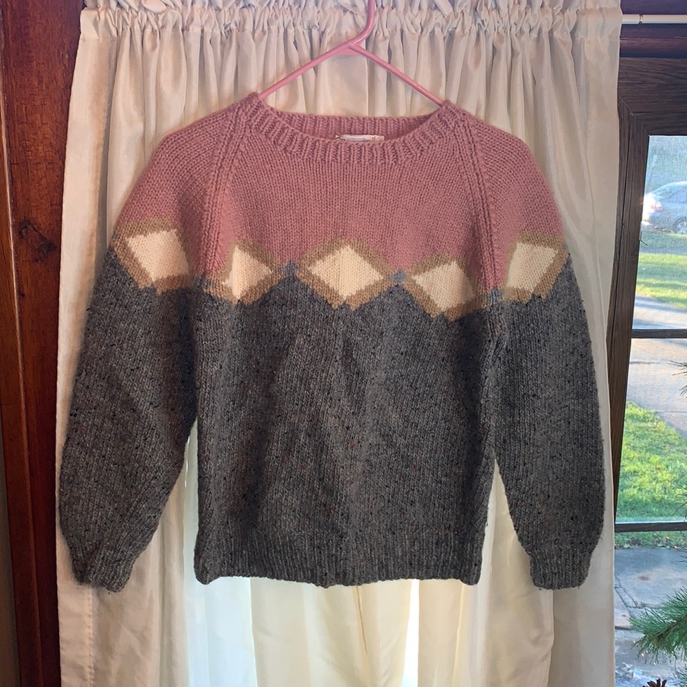 #014 Calvin Klein sweater
